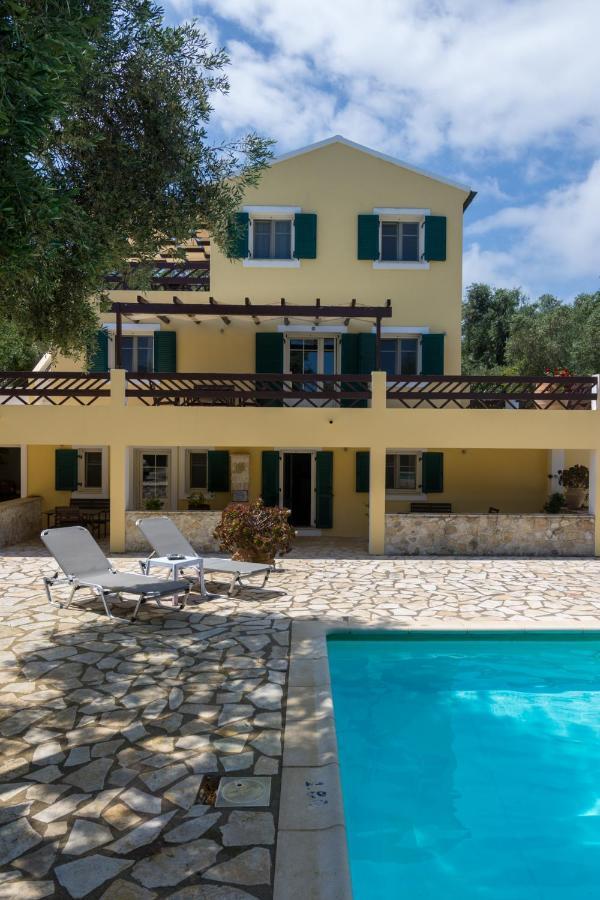 Villa Elaia Suites & Apartments No.3 Гайос Екстериор снимка