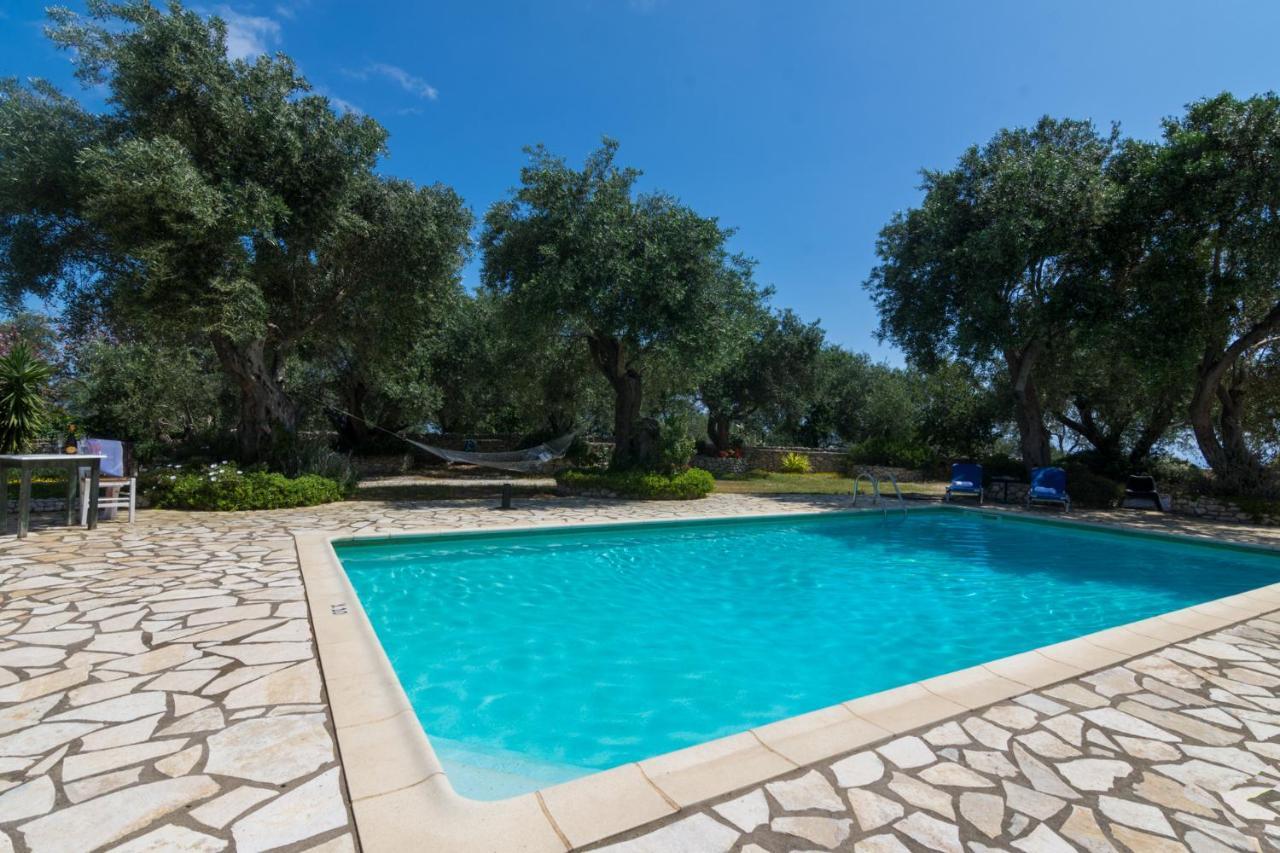 Villa Elaia Suites & Apartments No.3 Гайос Екстериор снимка