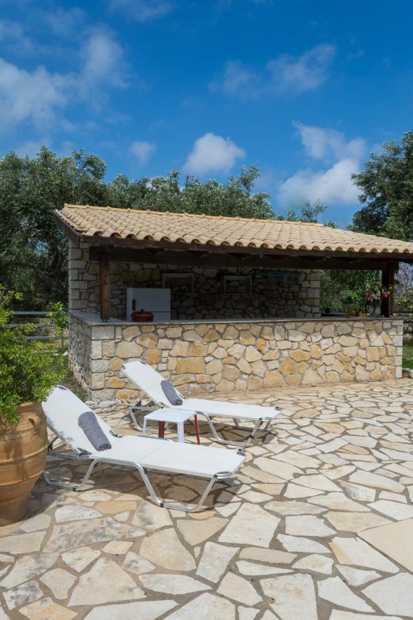 Villa Elaia Suites & Apartments No.3 Гайос Екстериор снимка