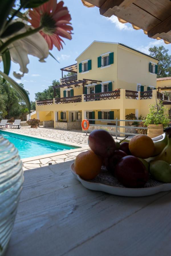 Villa Elaia Suites & Apartments No.3 Гайос Екстериор снимка