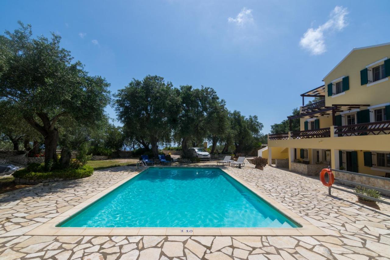 Villa Elaia Suites & Apartments No.3 Гайос Екстериор снимка